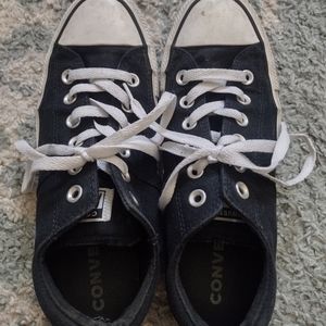 Converse size 8
